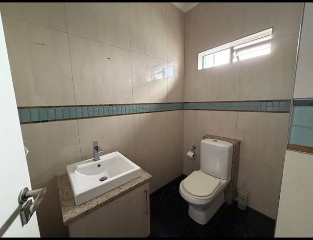 4 BEDROOM HOUSE FOR SALE IN PARKLANDS NORTH